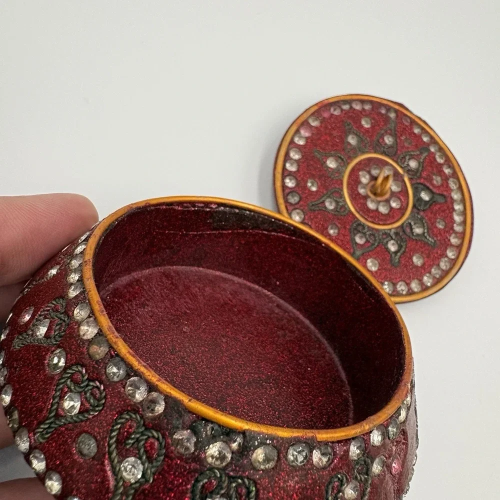 Burgundy Enamel Trinket Ring Box Metallic Fleck Finish Rhinestones Inlaid Hearts